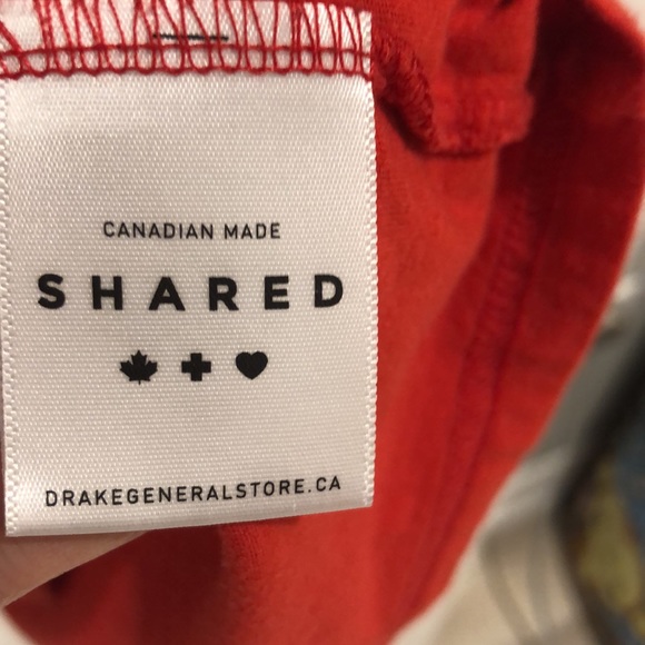 Red T-shirt - Picture 5 of 6